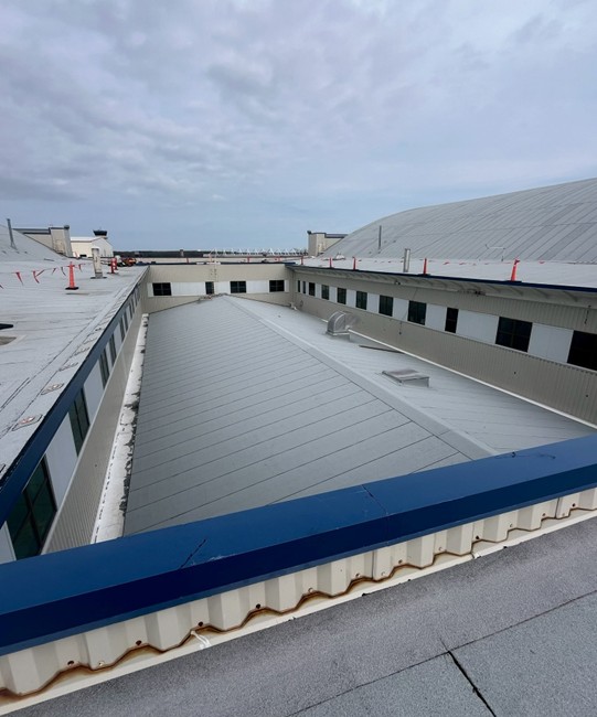 Hangar 200-Roof Replacement & Lightning Protection